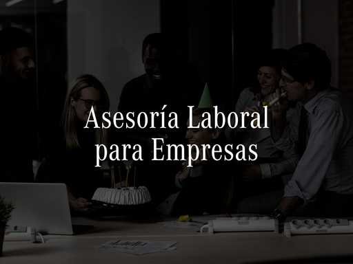 El cliente empresa tiene un proceso de decisión más racional y valora la especialización, la disponibilidad y la capacidad de anticipar problemas. Un despacho que trabaja bien este perfil tiene una base de clientes estable que además genera derivaciones hacia el lado individual cuando sus empleados tienen problemas.